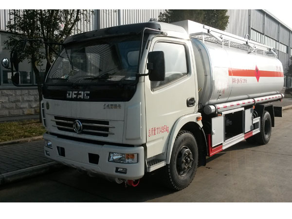 東風(fēng)多利卡10噸流動(dòng)加油車