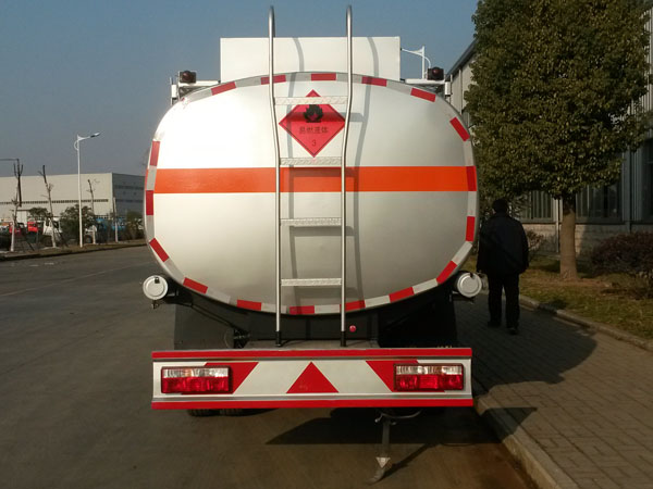 東風(fēng)多利卡10噸流動(dòng)加油車