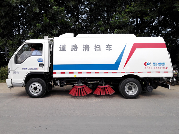 福田時代小型掃路車