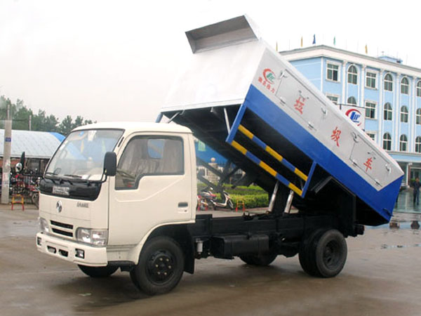 東風銳鈴密封5方垃圾車