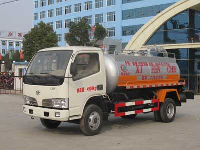 程力威牌吸糞低速貨車