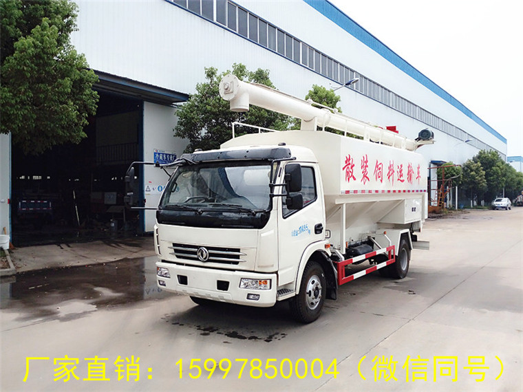 東風大多利卡散裝飼料運輸車