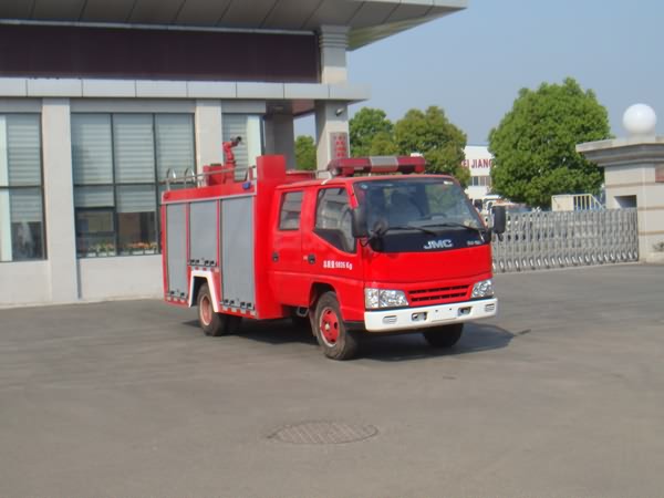 江鈴雙排座水罐消防車