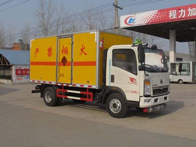 重汽小豪沃單橋爆破器材運(yùn)輸車