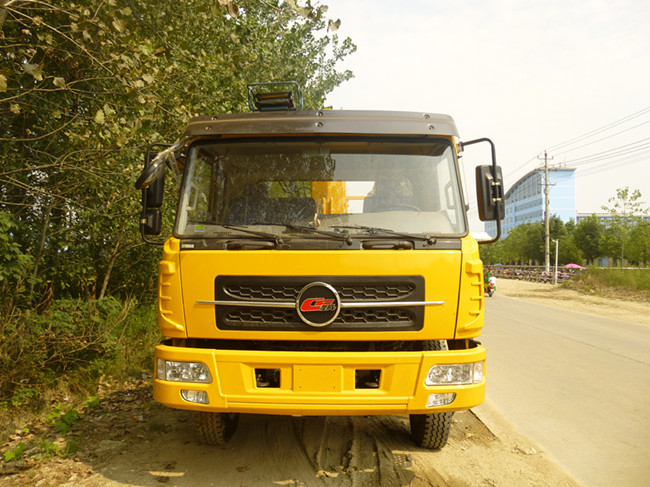 楚風前四后八（可裝6.3~12噸吊機）隨車起重運輸車（帶爬梯）