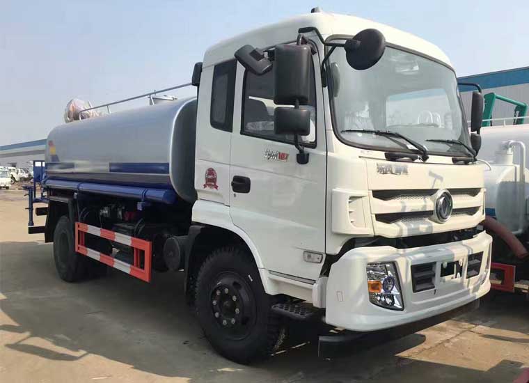 東風天錦12噸灑水車帶炮霧機