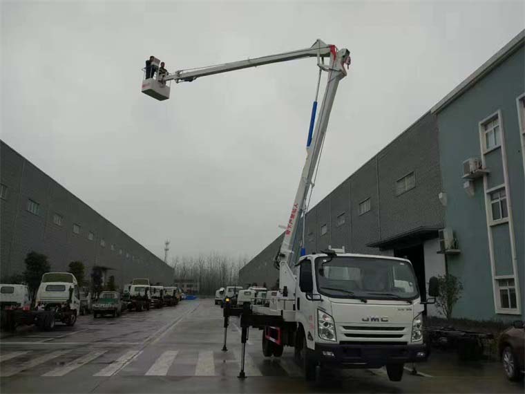 江鈴曲臂18米高空作業車