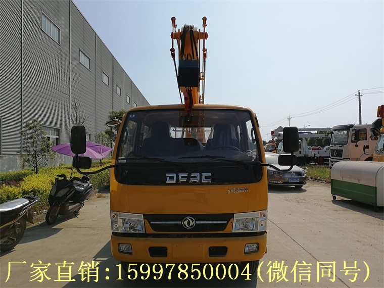 東風曲臂12米高空作業車