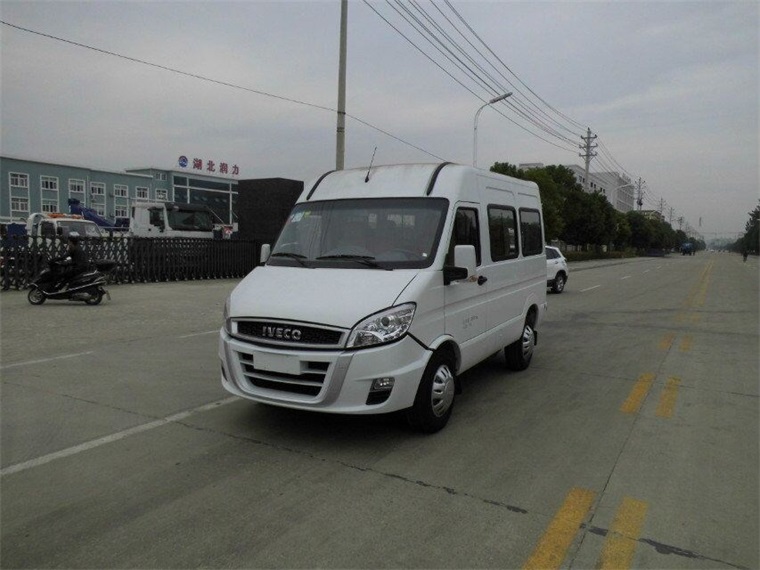 依維柯寶迪殯儀車