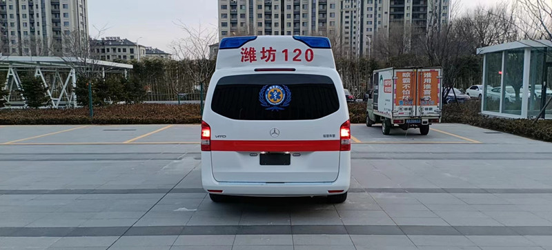 奔馳威霆救護車