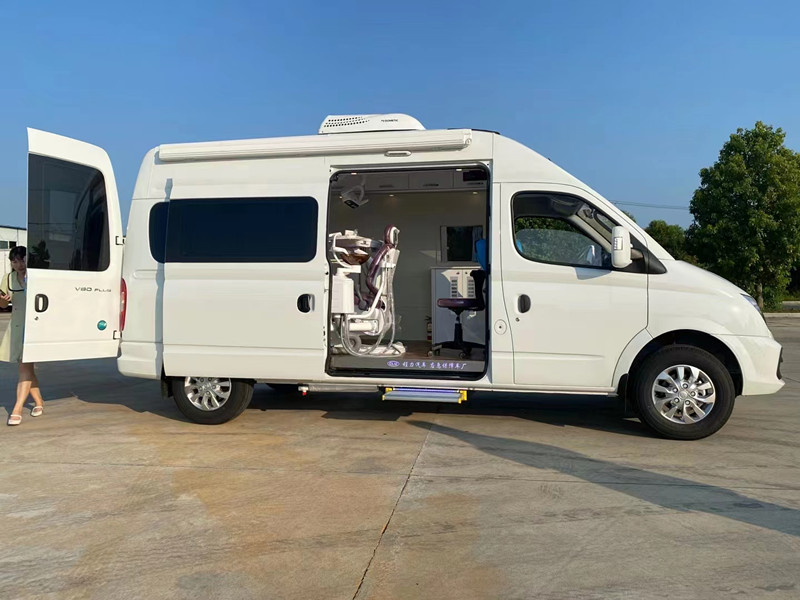 大通牙科檢測車